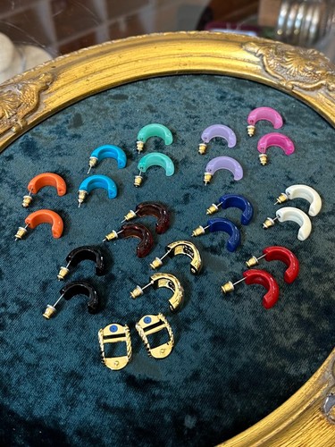 11 Vintage 1990s KJL Kenneth Jay Lane Gold Tone Multicolor Interchangeable Hoops - Picture 5 of 8