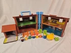 Vintage Fisher Price Little People Play Family Tudor House #952 Figures/Furnture