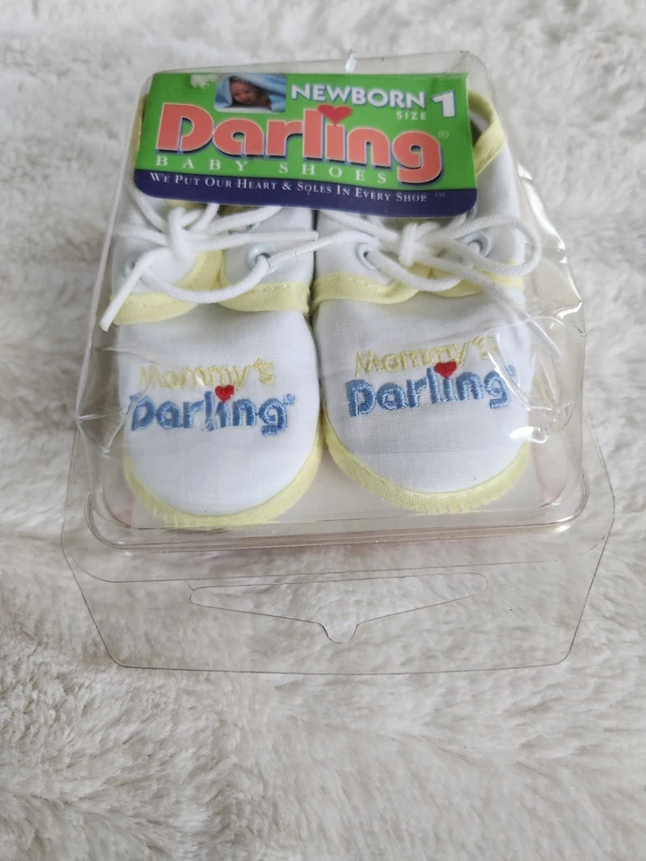 Zapatos de cuna vintage para recién nacido "Mommy's Darling" talla 1 Darling con cordones suaves Foto 2 de 4