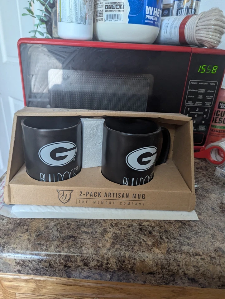 Georgia Bulldogs UGA Artesanal Farmhouse Memory Company Paquete de 2 Tazas Tazas Nuevo Foto 3 de 3