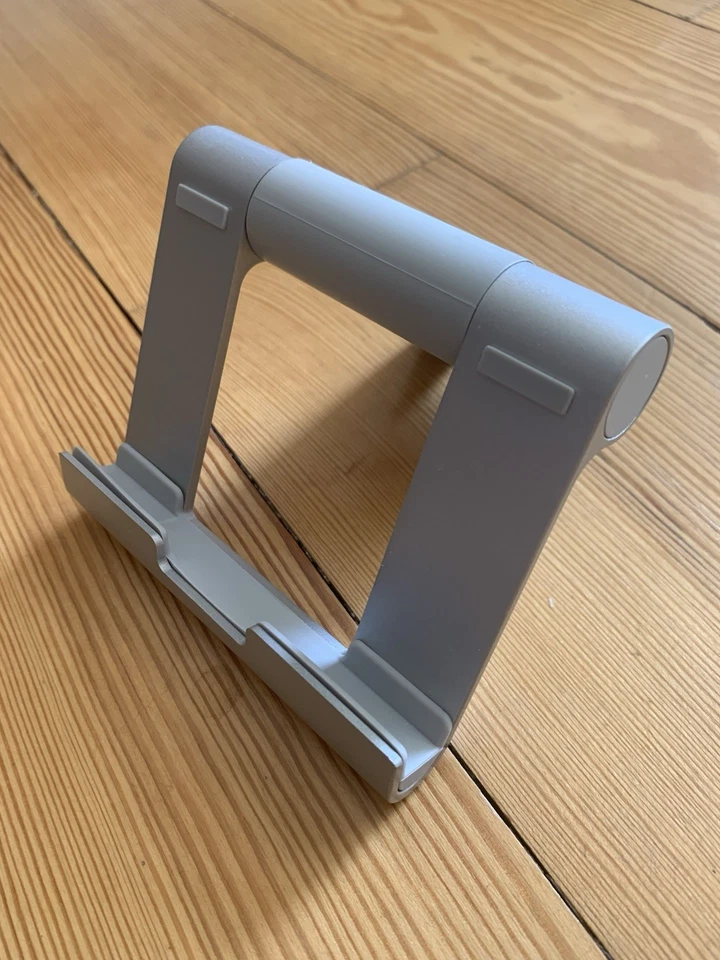 stabiles Tablet Stativ amazonbasics Metall