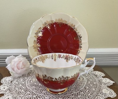 Made in England Royal Albert s  Pompadour Series  Bone China Red Teacup & Saucer