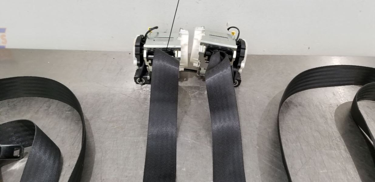 09 MASERATI GRANTURISMO COUPE SEAT BELT RETRACTOR REAR SEAT PAIR BLACK