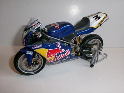John Reynolds #3  Ducati 996 BSB 2001  Red Bull -   Minichamps   1:12