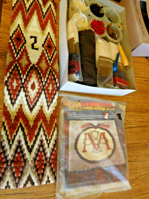 Vintage 1977 Columbia Minerva Latch Hook Rug Kiit UNOPENED ~ MONOGRAM ~ M or W ~