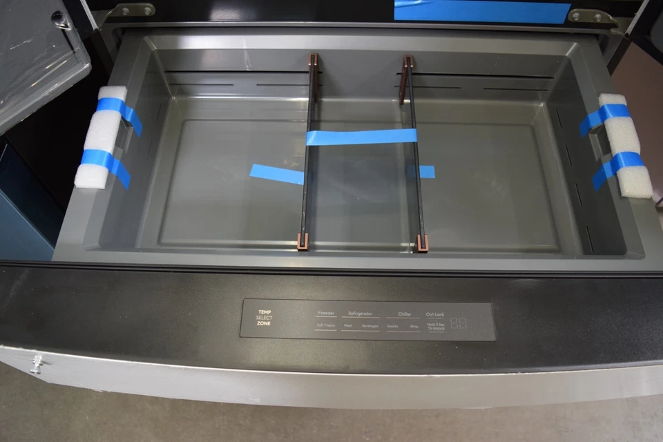 GE Cafe CXE22DP4PW2 36" Matte White CD French Door Refrigerator #146021   BFSALE - Image 3 of 4