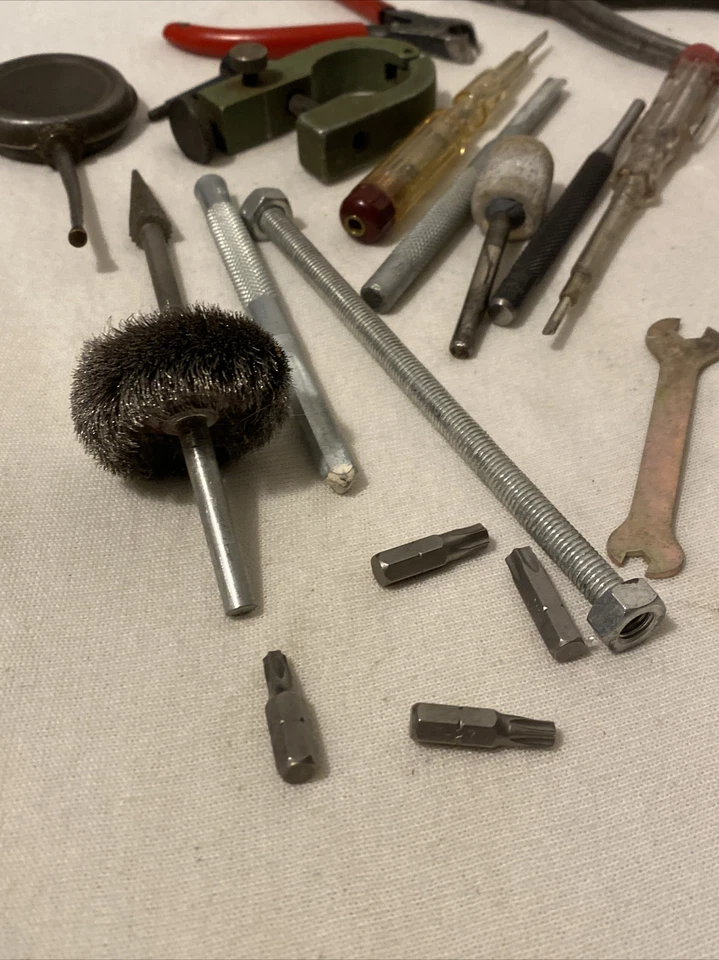 Lot Outils Anciens pour Bricolage En Métal Acier Pince Clés Tournevis En Vrac - Photo 3/4