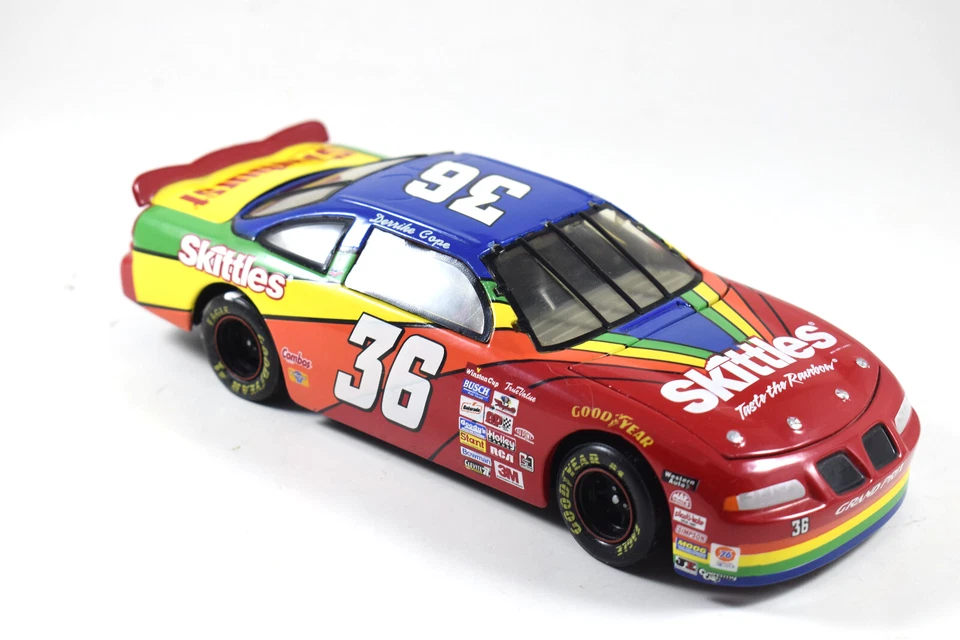 Derrike Cope #36 Skittles 1997 Pontiac Grand Prix 1/24 acción diecast Foto 4 de 4