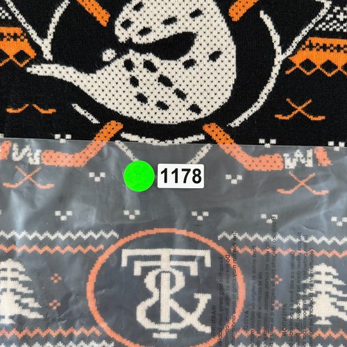 Trust and Tradition Anaheim Ducks Sweatshirt Men's XXL Holiday Sweater Hockey - Picture 11 of 11