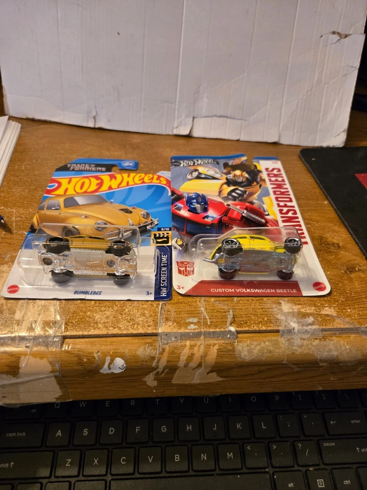 Hot Wheels 2024 Transformers complete set of 5 plus 1 gold bumblebee - Image 3 of 4