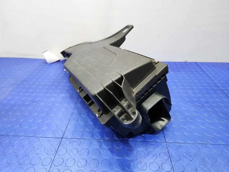 14-16 BMW 228i 328i 428i N20 2.0L Engine Air Cleaner Box Assembly Genuine OEM - Image 2 of 4