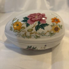 VTG Takahashi San Francisco  Porcelain Egg Trinket Box Easter