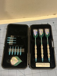 QUICKSILVER 18 Gram Teal Soft Tip Tungsten Darts Case Accessories 3 Quicksilvers