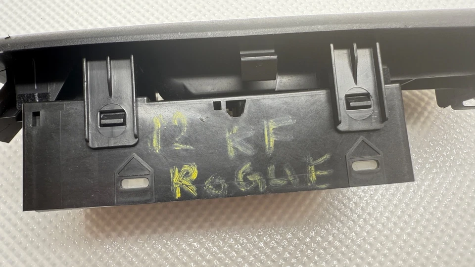 Interruptor de ventana eléctrica de puerta delantera derecha Nissan Rogue 2008-2013 80960-JM00A OEM Foto 2 de 4