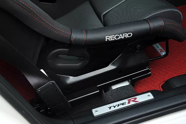 Bucket seat top side protector