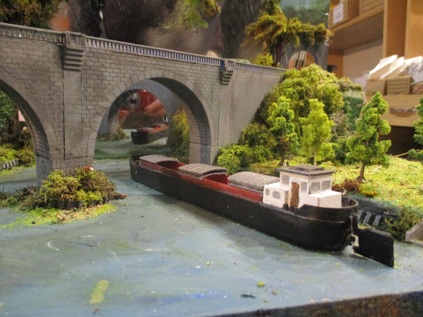 Péniche type Freycinet Ech N 1/160 Ingamo3D réf 047001 maquette fluviale en résine non peinte