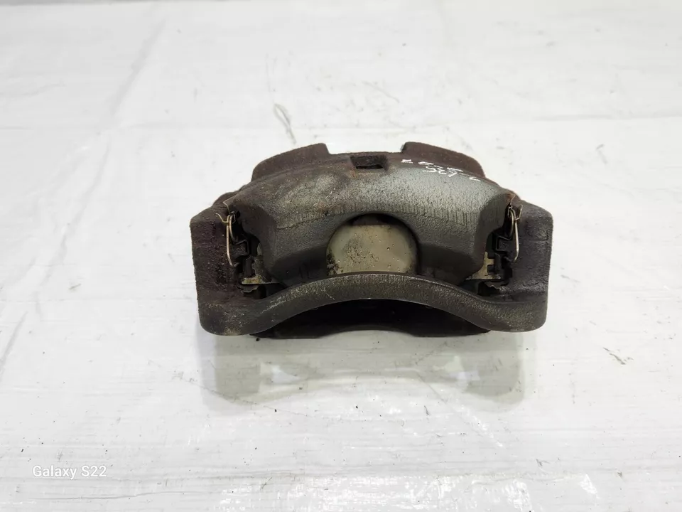 Pinza de freno delantera izquierda lado del conductor Nissan Rogue Sport 2017-2022 OEM 410114BA0C Foto 4 de 4