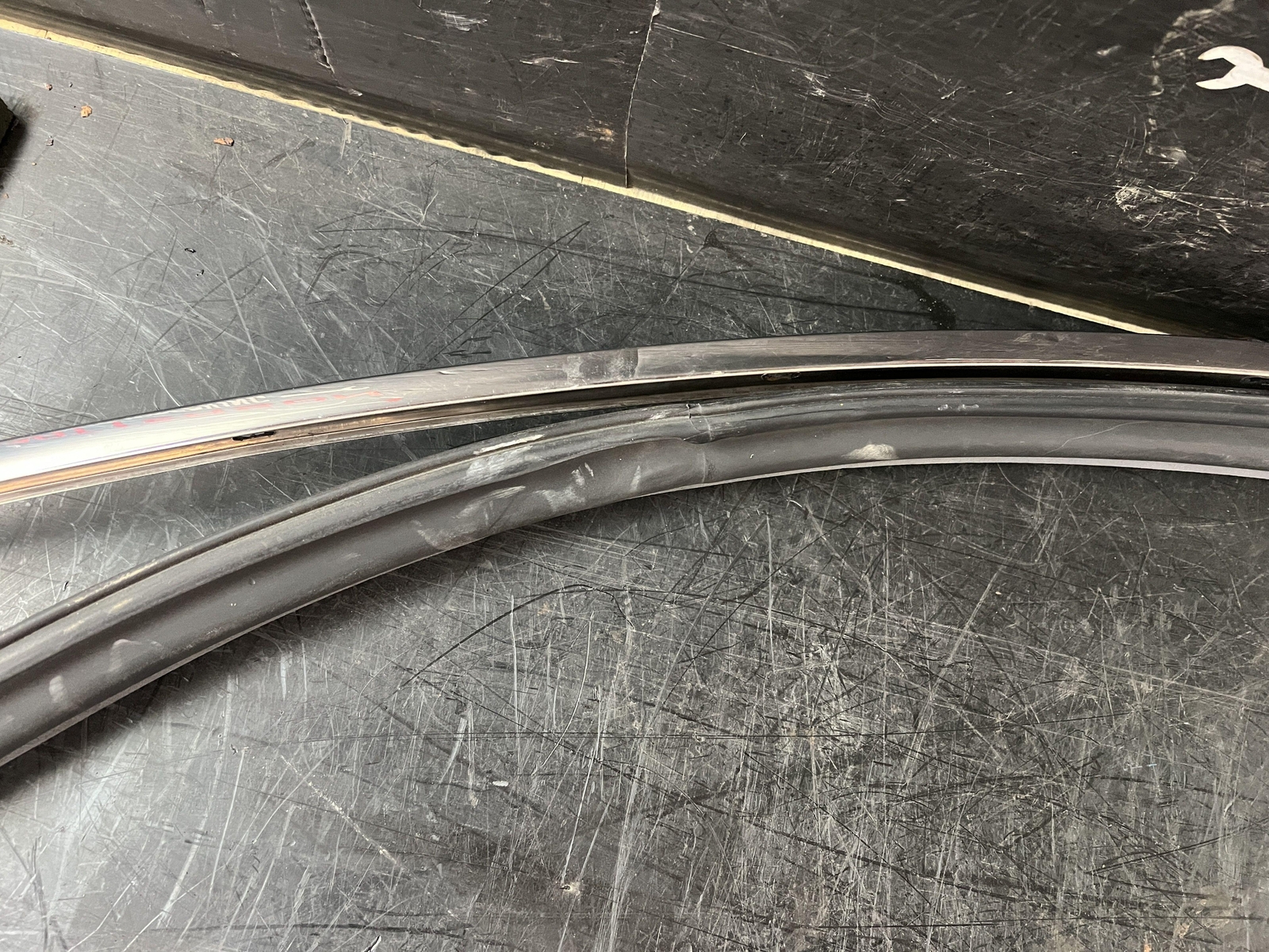 03-10 BENTLEY CONTINENTAL GT DRIVER LEFT EXTERIOR CHROME ROOF TRIM 3W8853703F