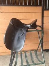 17 in Kieffer dressage saddle