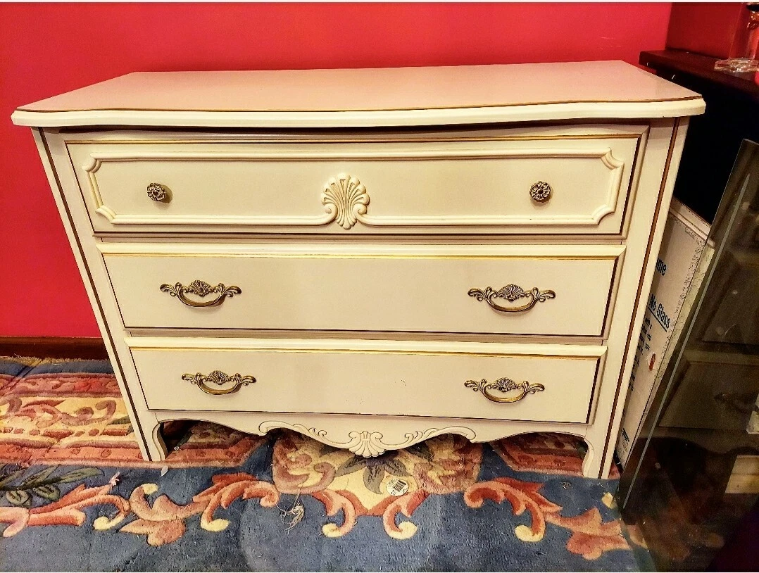 White and gold 3 drawer dresser deals