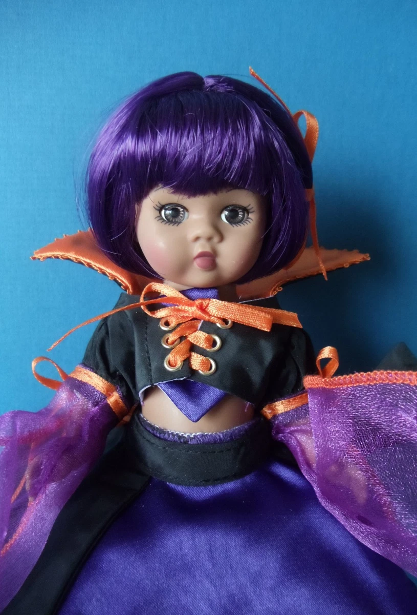 Mme Alexander Doll In Vintage Madame Alexander Dolls (1948-1959