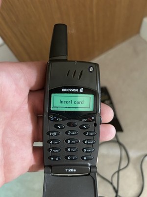 Ericsson T28s Klapphandy Grau, Selten, Funktionsfähig Plus Ersatz Zum Schlachten