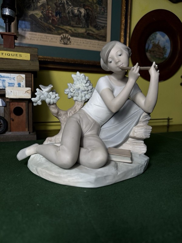 VINTAGE Lladro Ceramic Figurine Flute Player Spain Matte Finish Rare!