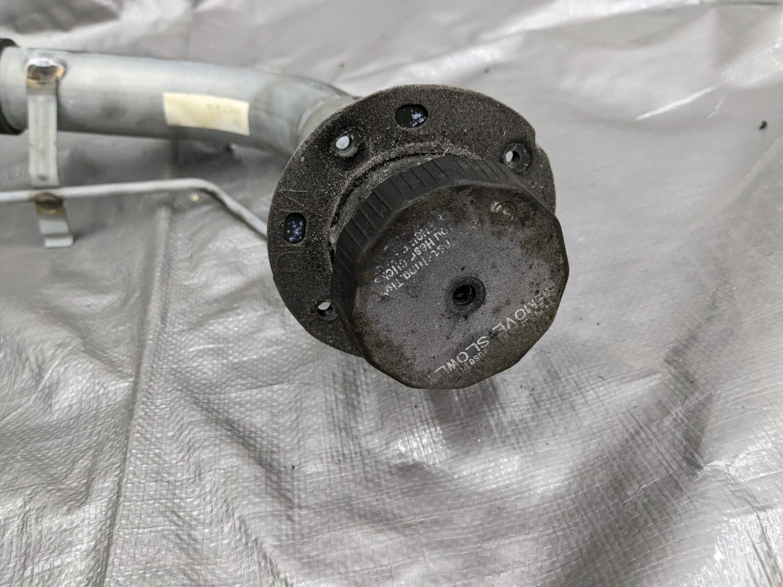 0105 MAZDA MIATA FUEL TANK FILLER NECK HOSE PIPE PIPING GAS CAP