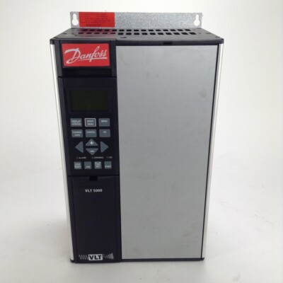 Danfoss VLT5002PT5C20STR3DLF00A00C0 Frequency Converter Used UMP