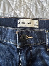 3 Shorts Abercrombie Kids Size 16