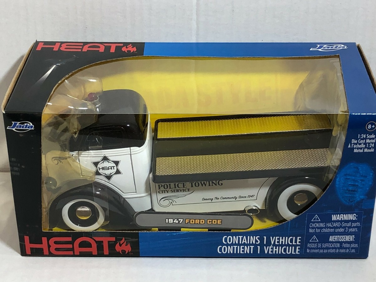 JADA HEAT 1947 FORD COE 1:24 POLICE SLIDING BED TOW TRUCK DIECAST