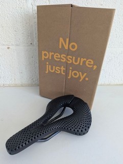 Posedia Joyseat 3D Printed Cycling Racing Saddle Carbon Fibre