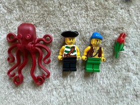 LEGO RETIRED Pirates Lot 6253 6241 6440 6239 Shipwreck Hideout 100% Comp w/Figs