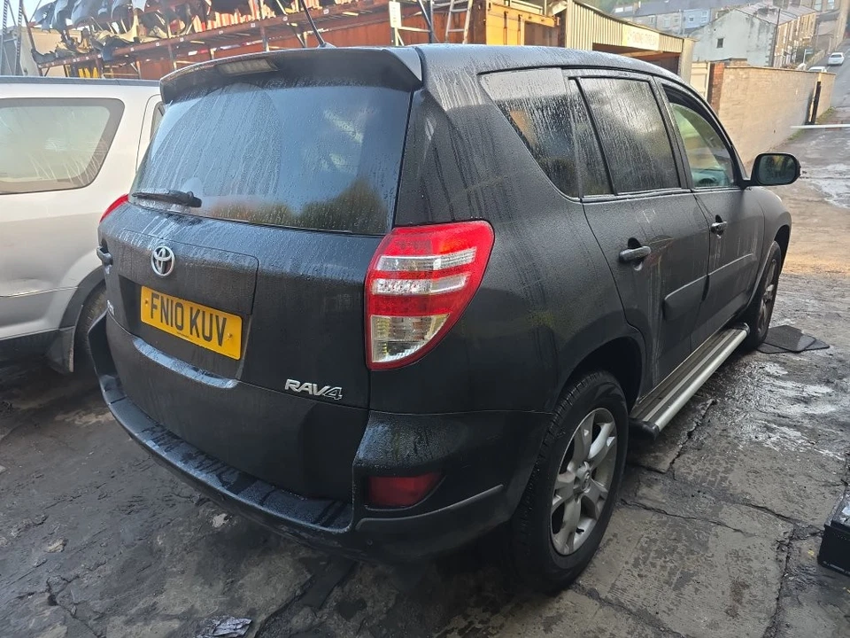 Luz interior (delantera) Toyota Rav-4 Mk3 Xtr D-4d 5 puertas SUV 2008-2013 Foto 4 de 4