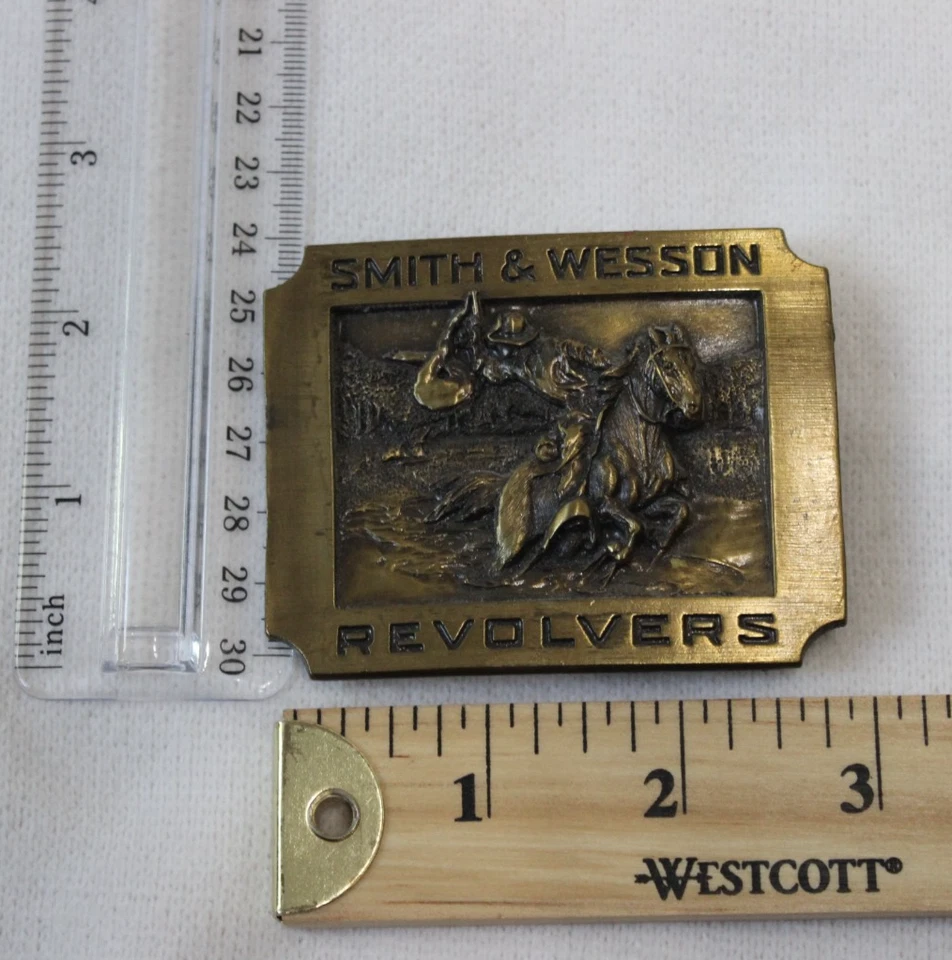Vintage 1990 Smith & Wesson Revolvers Belt Buckle Bergamot Foundry Brass F300 - Image 3 of 3