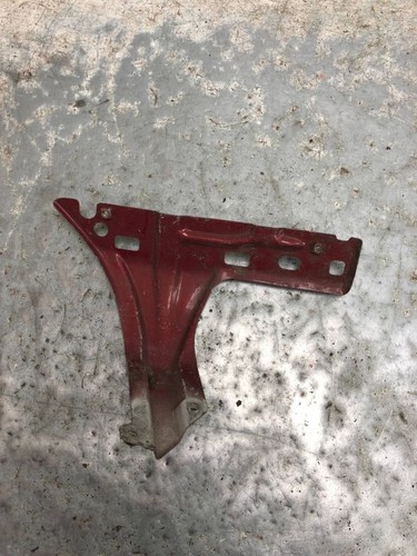 Volkswagen Touran I 2003 Links Halterung Kotflügel 1T0821135BILI APU23637