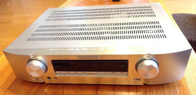 Marantz NR1711 Silber 8K Slim 7.2 Kanal Ultra HD AV-Receiver aus Japan