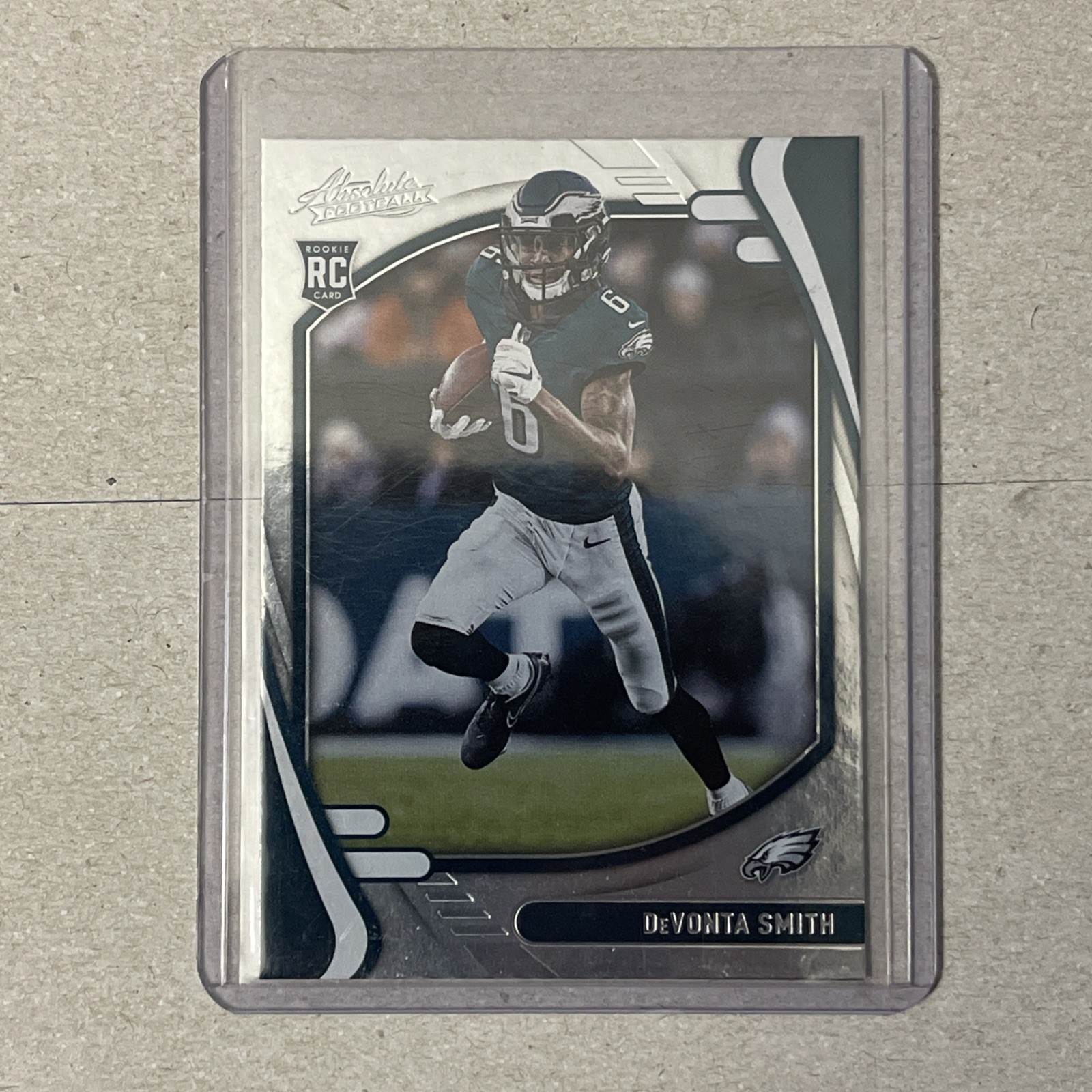 2021 Panini Absolute Rookies Devonta Smith #107 (RC)