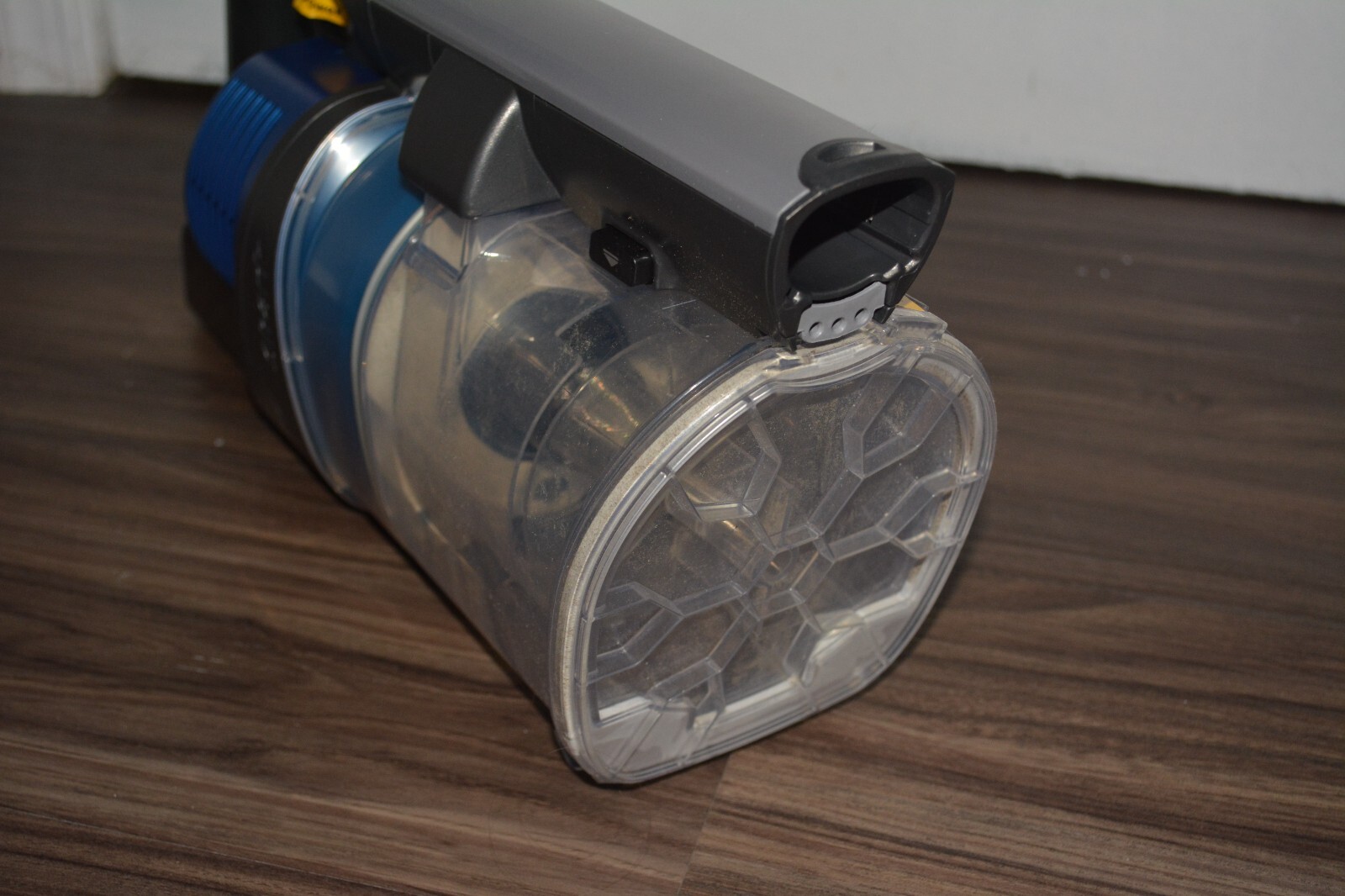 Shark IX140 Lightweight Cordless Pet Stick Vacuum Blue Rep Brush Roll