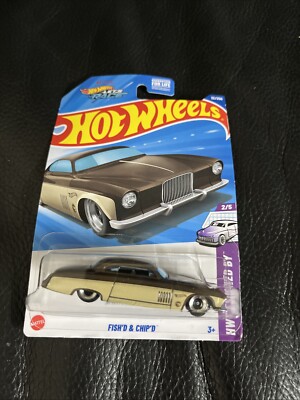 Hot Wheels 2025 Treasure Hunt Fish'd & Chip'd #32 B Case HW Designed By 2/5