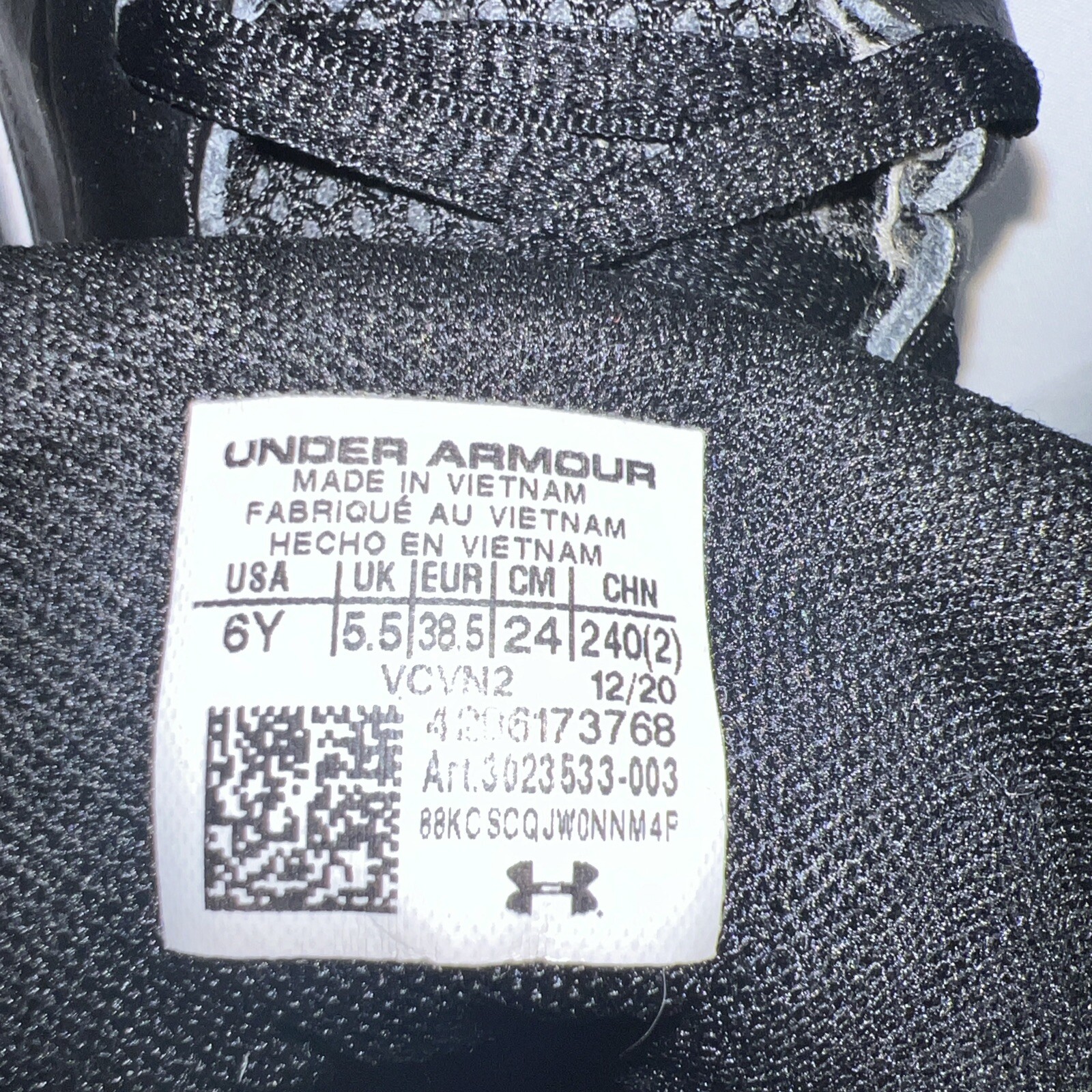 Under Armour Boys Lockdown 5 3023533-003 Black Basketball Shoes Sneakers Sz 6Y thumbnail 4