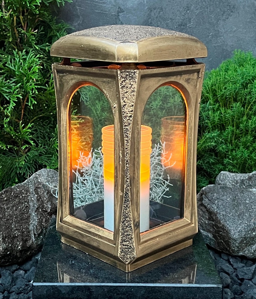 Grablaterne Grablampe Grableuchte Massiv Grablicht Grabschmuck Bronze Guss