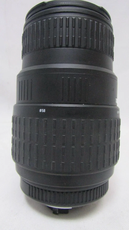 Sigma 70-300mm F/4-5.6 DG Macro Telephoto Zoom Lens 4 Canon EF/EF-S madein JAPAN - Image 4 of 4