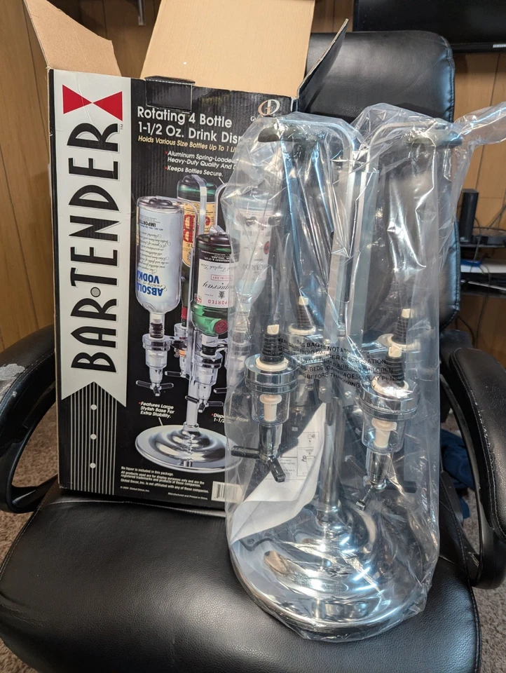 BARTENDER_Global Decor Dispensador Giratorio de Bebidas Alcoholinas Cuatro Botellas Totalmente NUEVO Foto 2 de 4