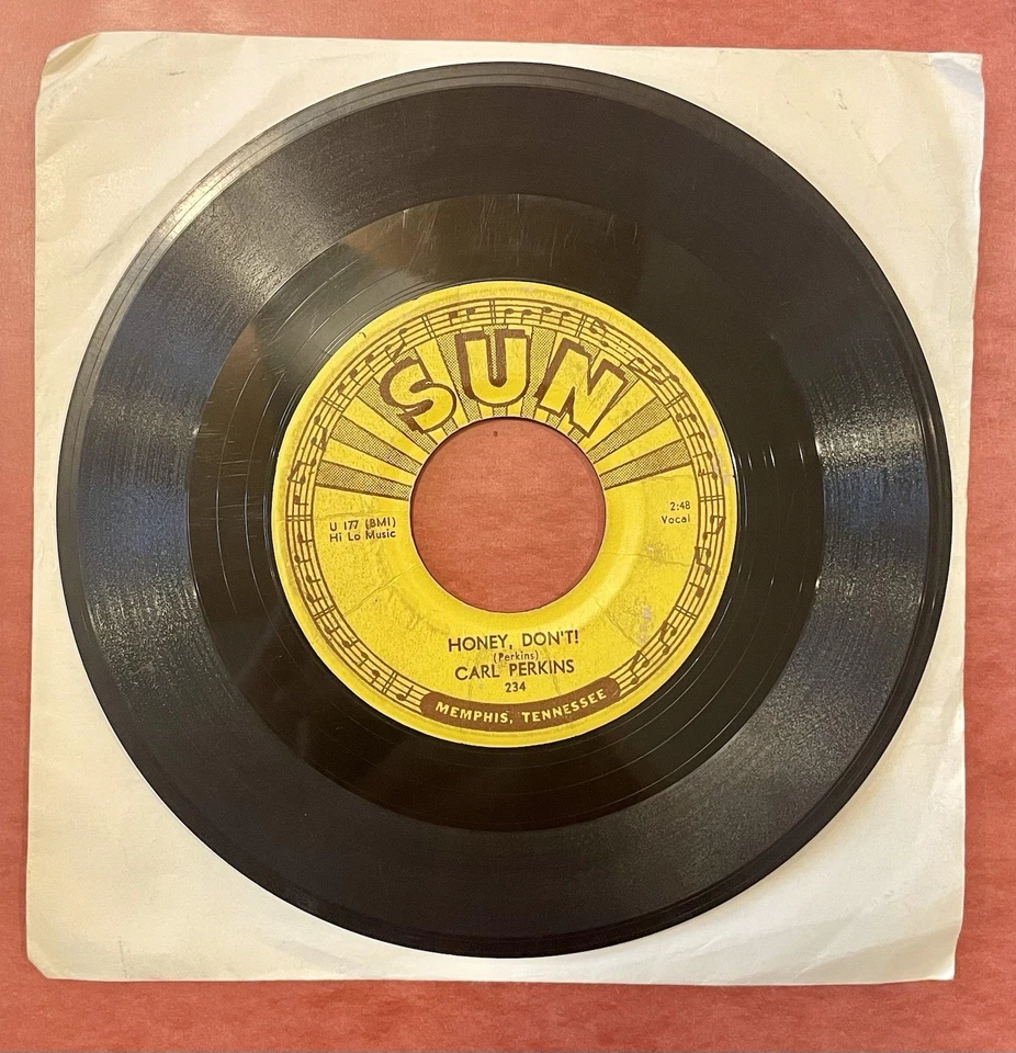 Vintage 1950s-70s 45RPM  Record Lot RCA Victor Sun Capitol Elvis James Brown - Image 2 of 4