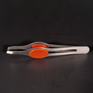 Sally Hansen LA Cross Comfort Tweeze Slant Tip Tweezer