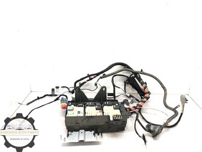 2016-2020 JAGUAR XF REAR FUSE BOX RELAY JUNCTION BLOCK W/ WIRE OEM