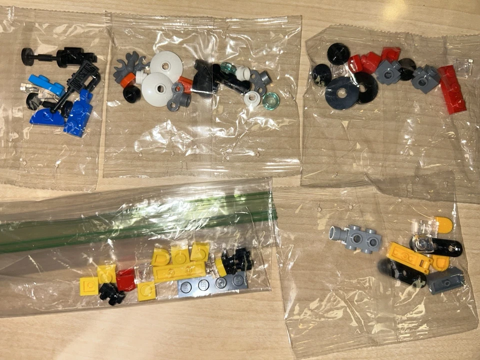 Lego Tiny Set Truck Tractor Bulldozer Race Car from: Advent Calendar NEW #60475 - Image 2 of 3