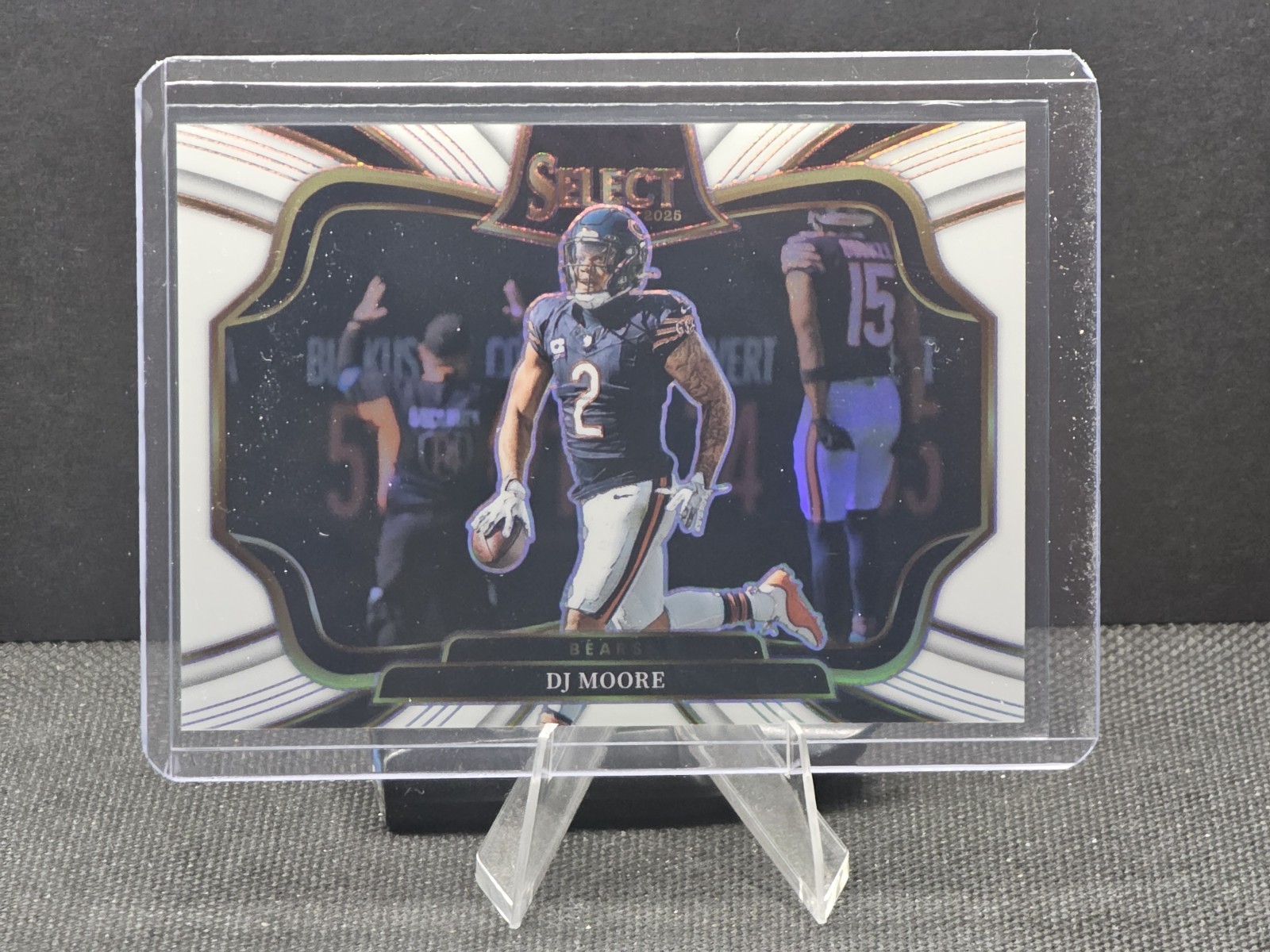 2025 Panini Select #474 DJ Moore White Prizm 06/35 Field Level