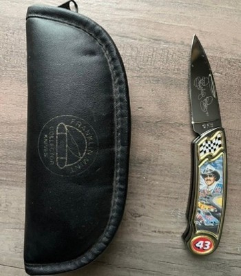 Franklin Mint Collectors Knife Richard Petty #43 NASCAR Art Knife with zip case